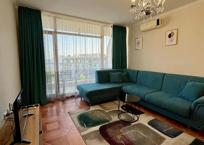 Sun Wave Deluxe Sea View Апартаменты *